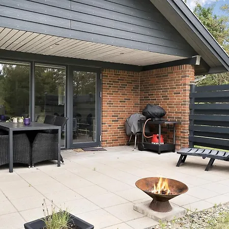 Ved Vesterhavet بيت للعطل *